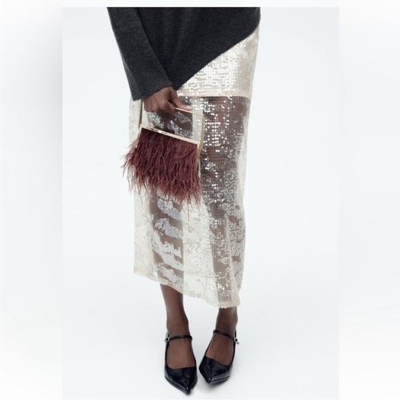 Zara Gold and Burgundy Feather Clutch - Picture 2 of 11